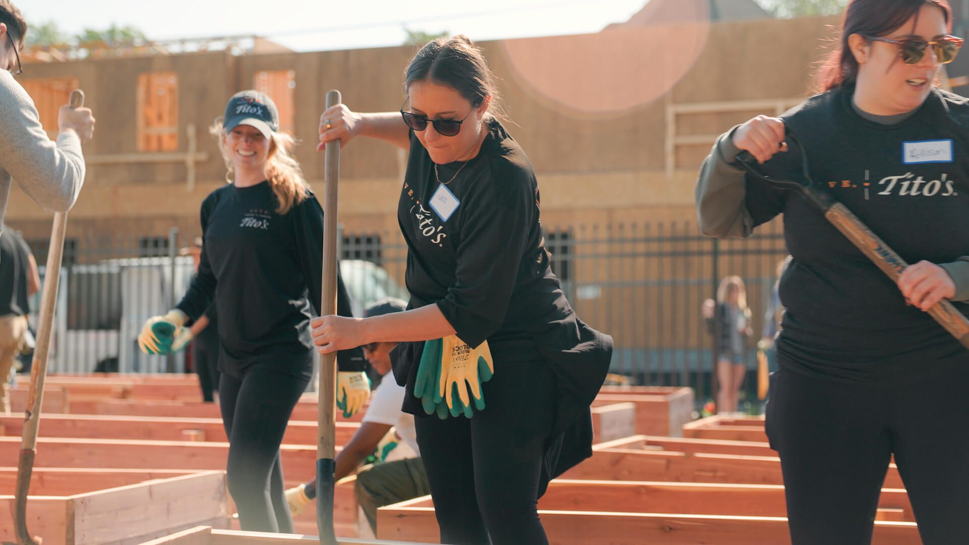 Tito's B2B Louisville 2025 - Volunteers working